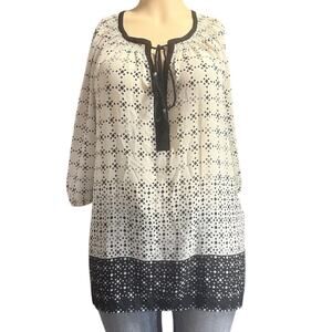 Black Rainn Pullover  Blouse Size 3X in Cream, Black, and Gray